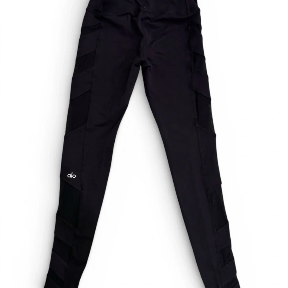 Alo Yoga Airlift High Waist Black Leggings with Mesh Side Panels - Small, 26”